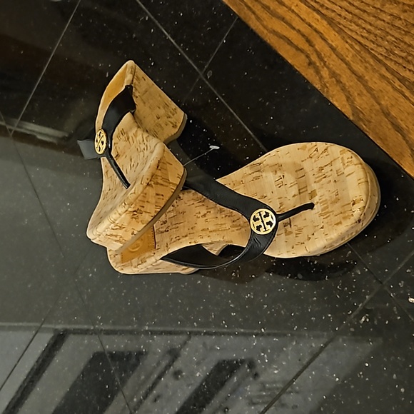 Tori Burch Gorgeous heel sandals 8/ half  M. Great Condition. - Picture 7 of 13